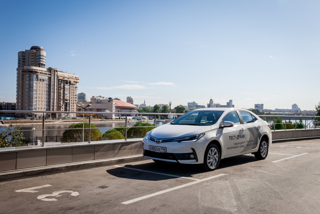 Тонкости настройки: тест-драйв обновленной Toyota Corolla